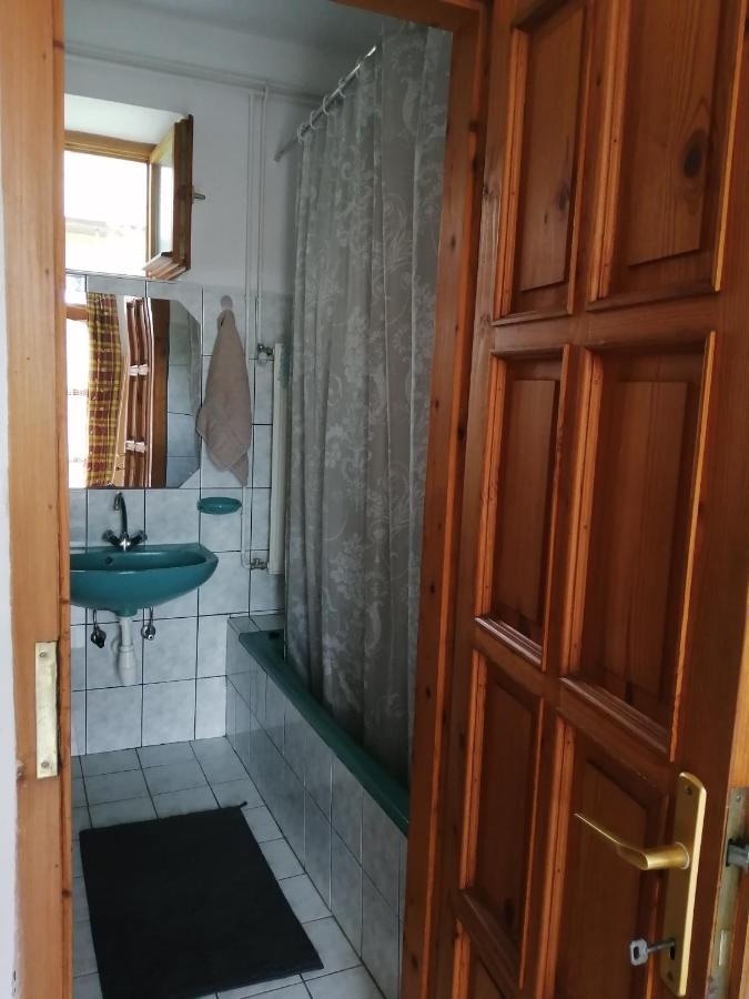 Var-Lak Vendeghaz Fuzer Buitenkant foto